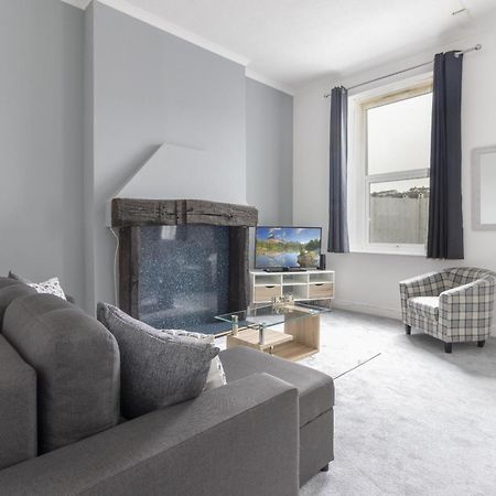 Alexandra - Large 3 Bed Perfect For Contractors, Free Parking, Fast Wifi And Great Value! Apartman Plymouth Kültér fotó