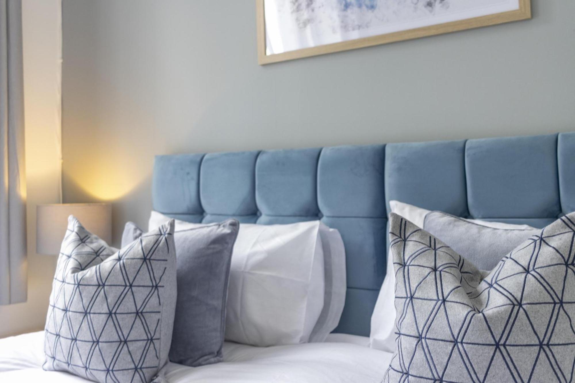 Alexandra - Large 3 Bed Perfect For Contractors, Free Parking, Fast Wifi And Great Value! Apartman Plymouth Kültér fotó